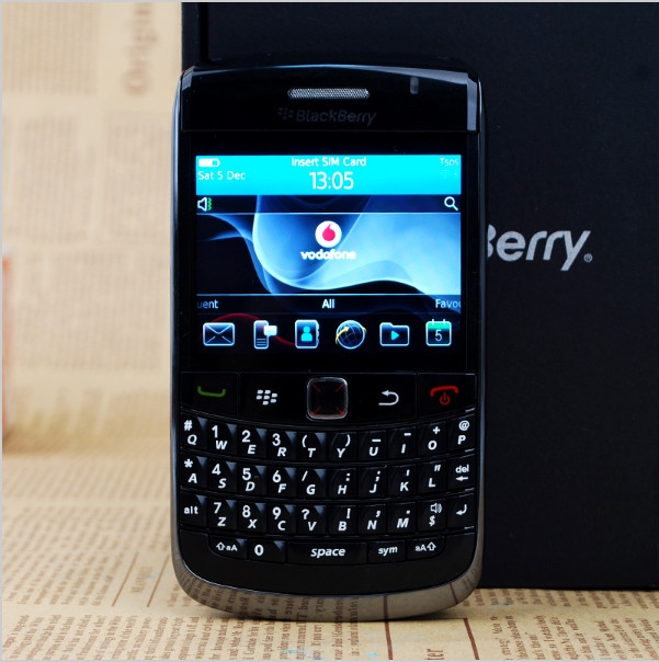 Phone Blackberry 9780 Unlocked Mobile Phones Wifi GPS Bluetooth 3G 5MP Camera 2.4'' 480x360 Screen white 1