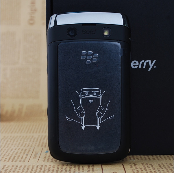Phone Blackberry 9780 Unlocked Mobile Phones Wifi GPS Bluetooth 3G 5MP Camera 2.4'' 480x360 Screen white 2